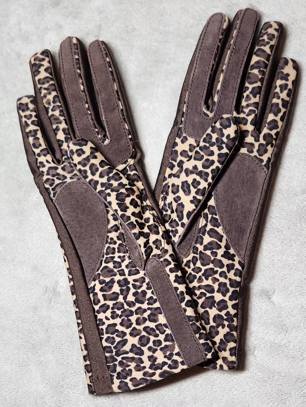 Women's Leaopard Print Brown Faux Suede & Lycra Trim Gloves One Size